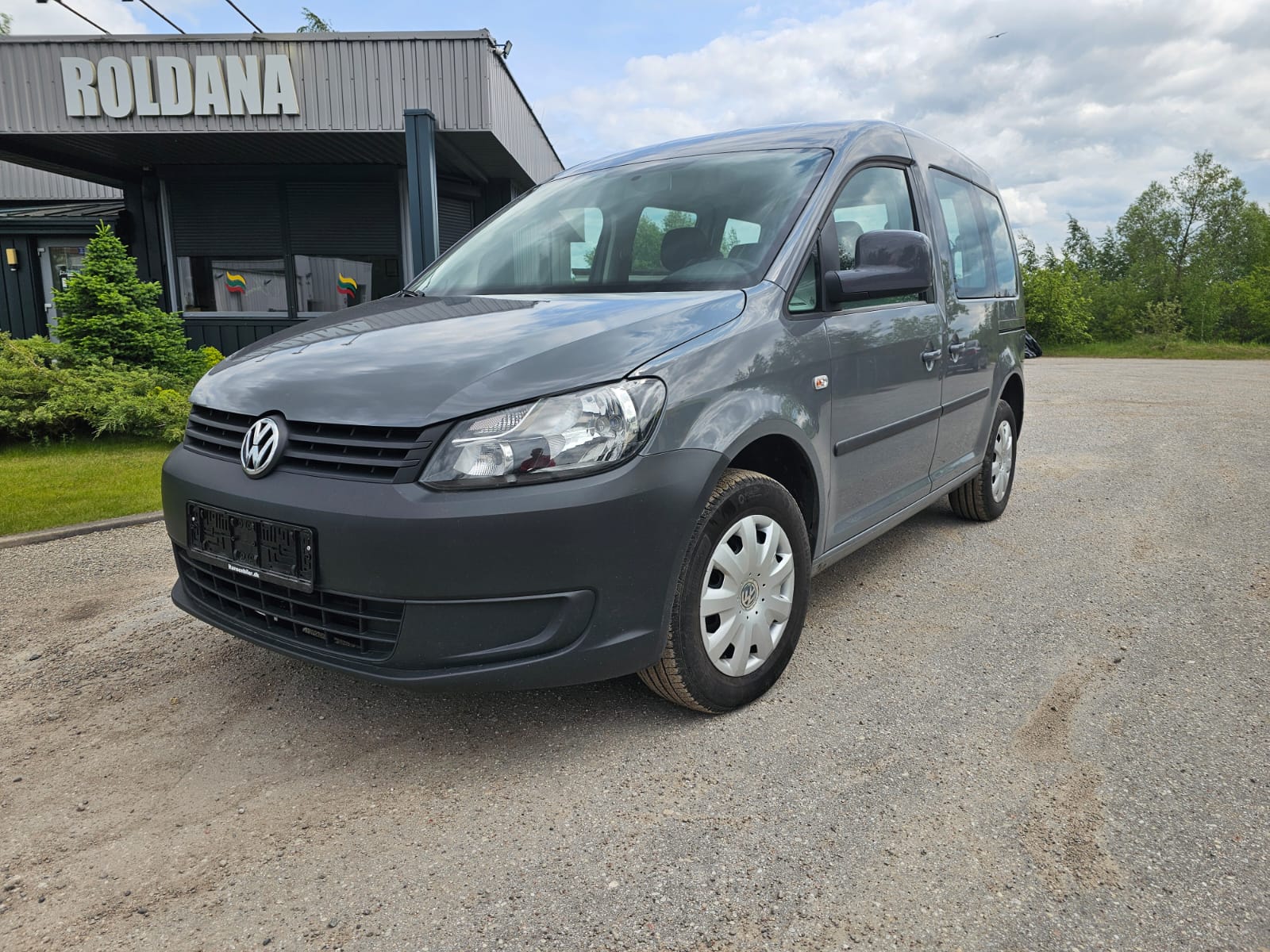 Volkswagen Caddy, 1.2 l., Минивэн, 2013-06/naudoti automobiliai/Roldana