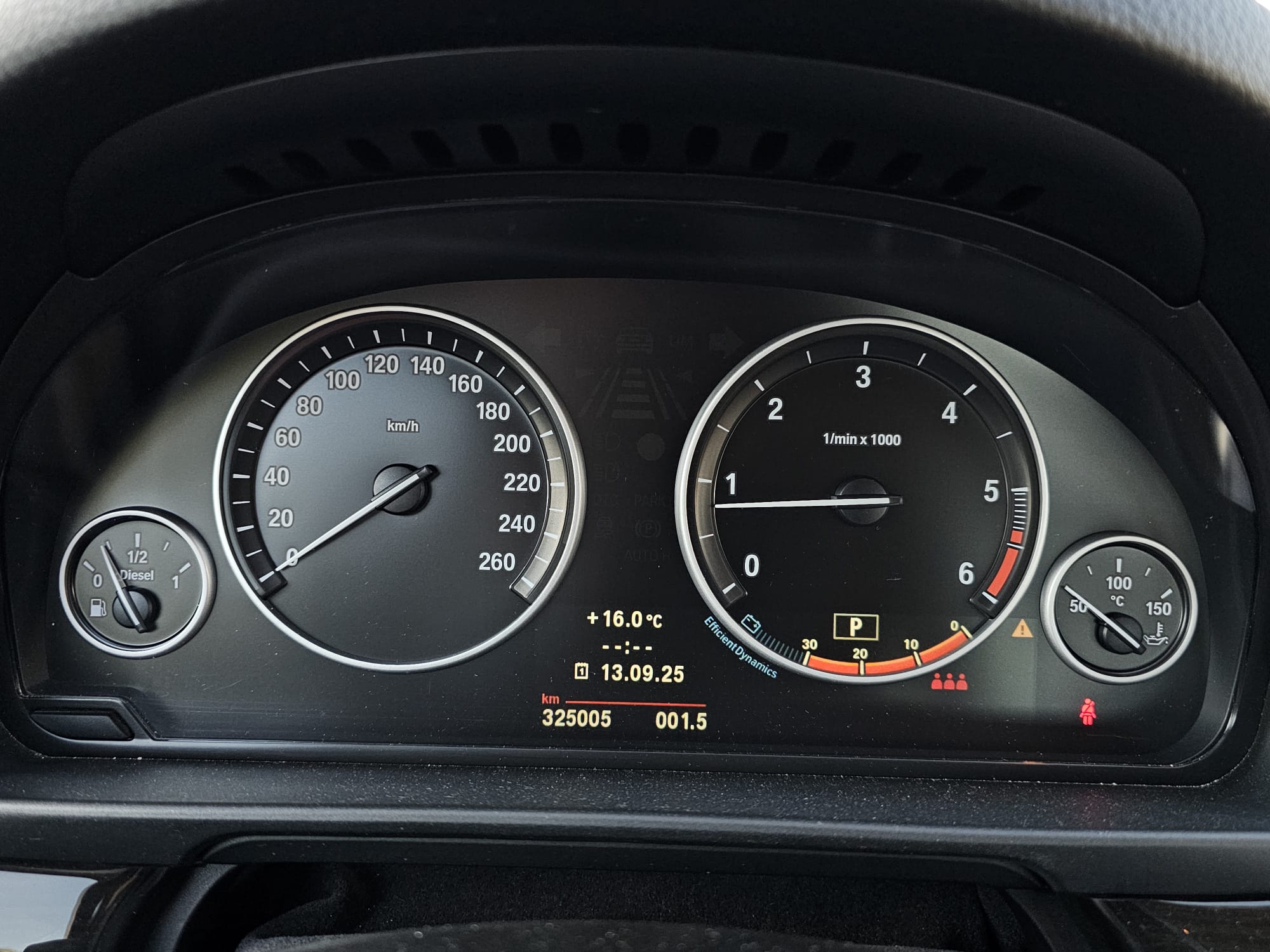 BMW 525, 2.0 l., sedanas, 2012-03/naudoti automobiliai/Roldana