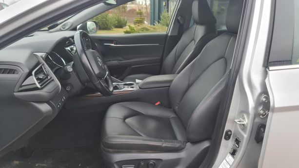 Toyota Camry, 2.5 l., sedanas, 2019