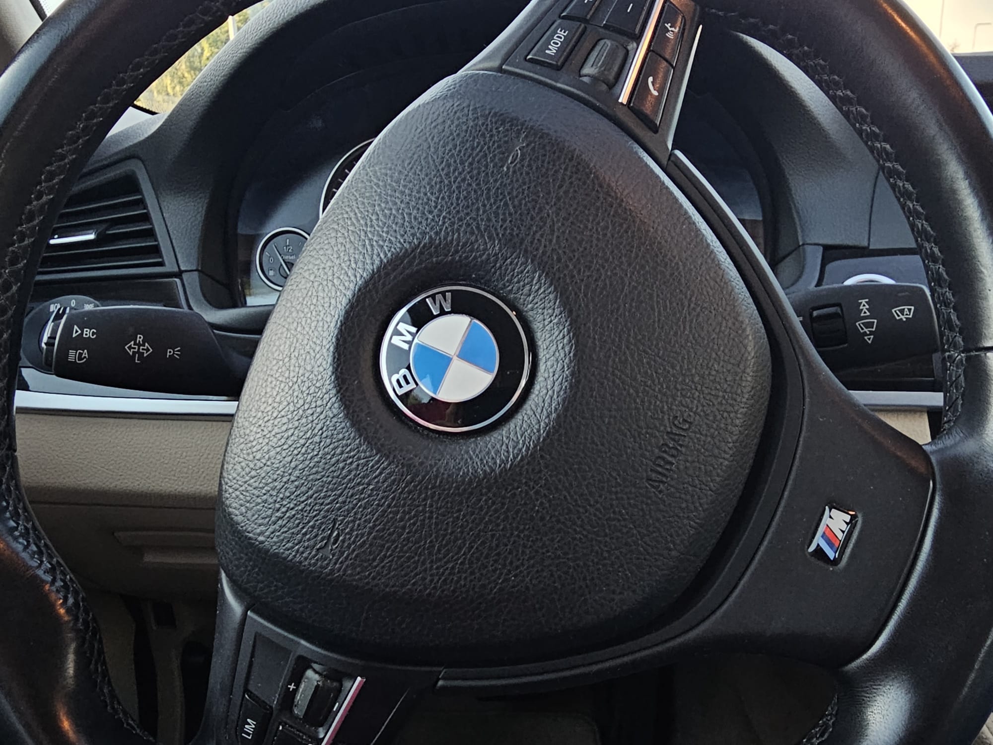 BMW 525, 2.0 l., sedanas, 2012-03/naudoti automobiliai/Roldana