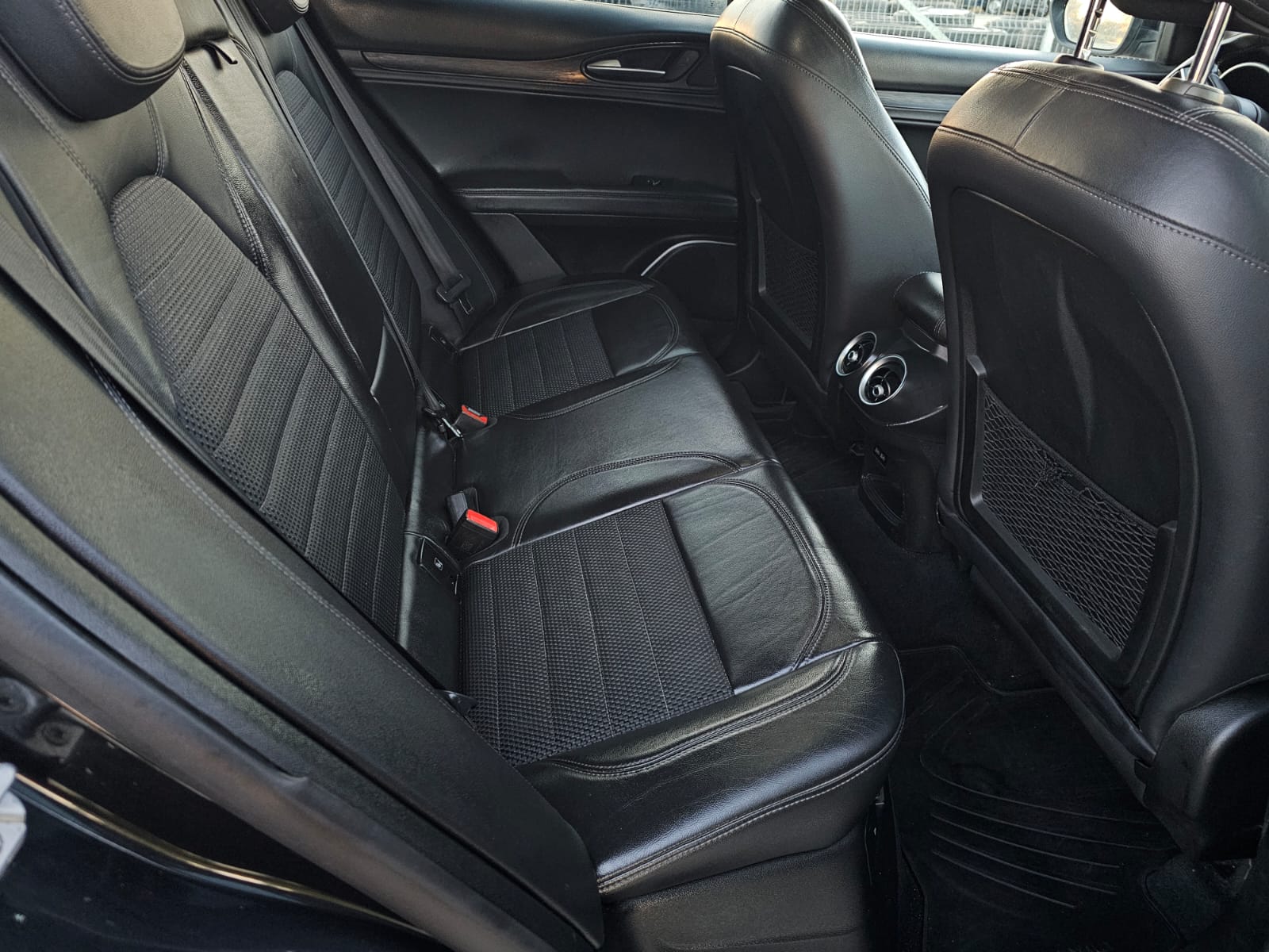 Alfa Romeo Stelvio, 2.1 l., visureigis / krosoveris, 2018-02/naudoti automobiliai/Roldana
