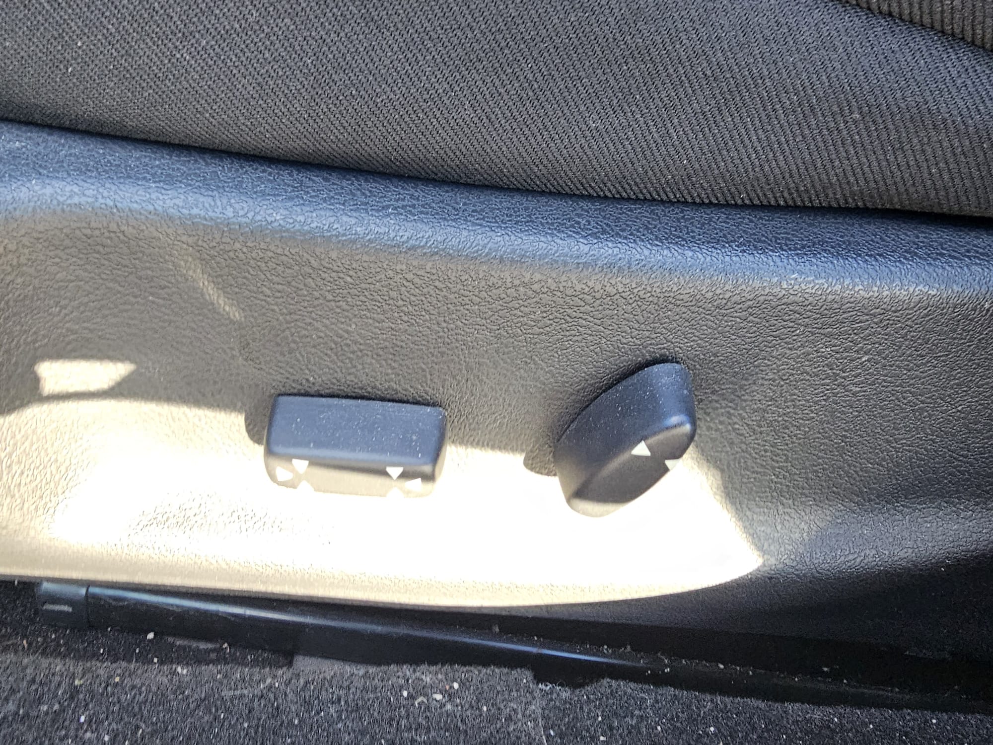 Peugeot 407, 2.0 l., sedanas, 2008-05/naudoti automobiliai/Roldana