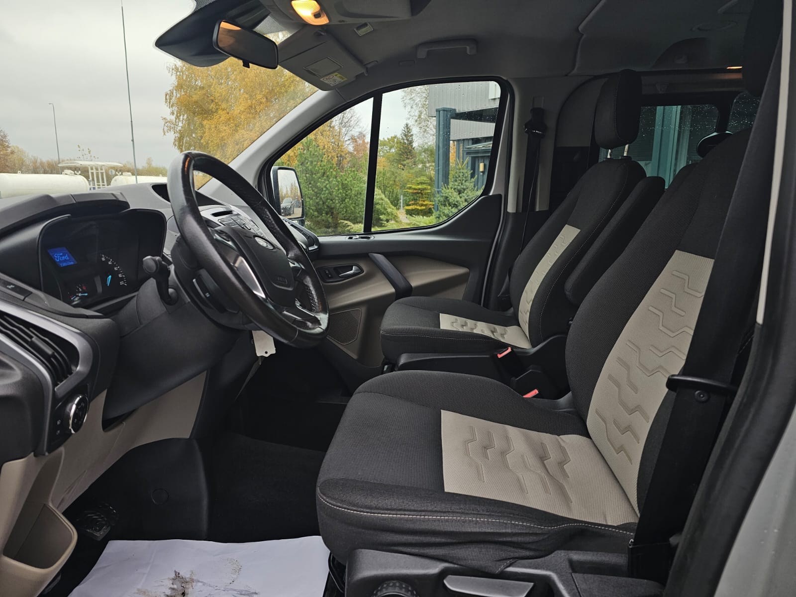 Ford Tourneo Custom, 2.0 l., keleivinis mikroautobusas, 2016-09/naudoti automobiliai/Roldana