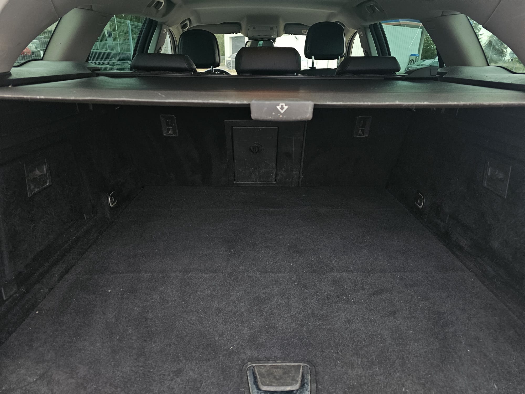 Opel Insignia, 2.0 l., universalas, 2014-09/naudoti automobiliai/Roldana