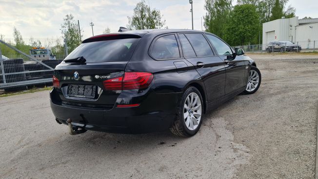 BMW 530, 3.0 l., universalas, 2014