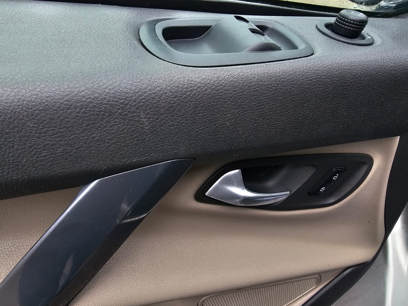 Ford Tourneo Custom, 2.0 l., keleivinis mikroautobusas, 2016-09/naudoti automobiliai/Roldana