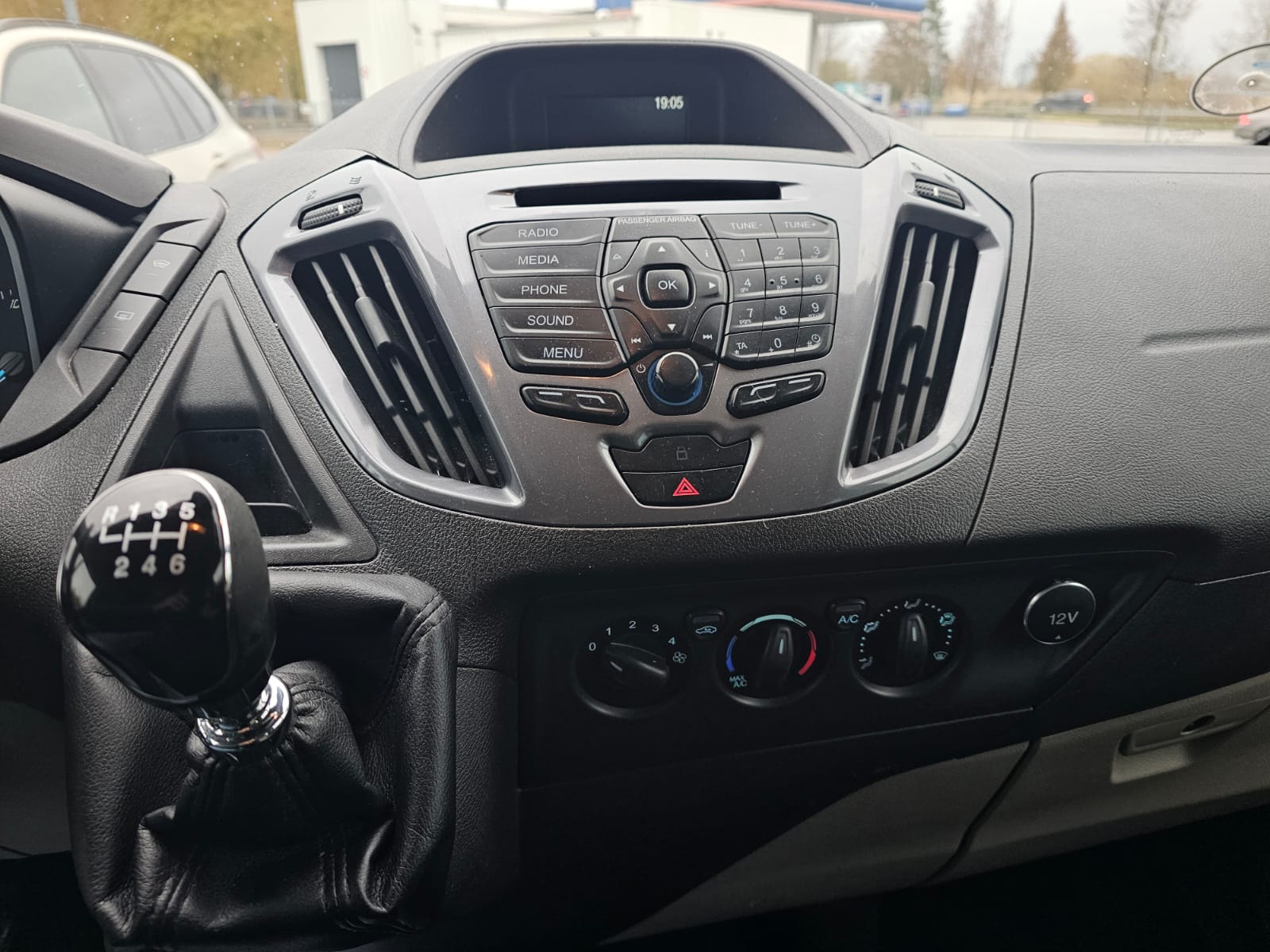 Ford Tourneo Custom, 2.0 l., keleivinis mikroautobusas, 2016-09/naudoti automobiliai/Roldana