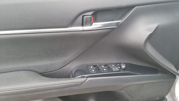 Toyota Camry, 2.5 l., sedanas, 2019