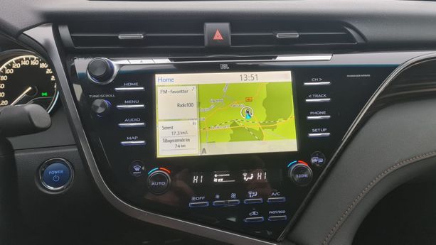 Toyota Camry, 2.5 l., sedanas, 2019