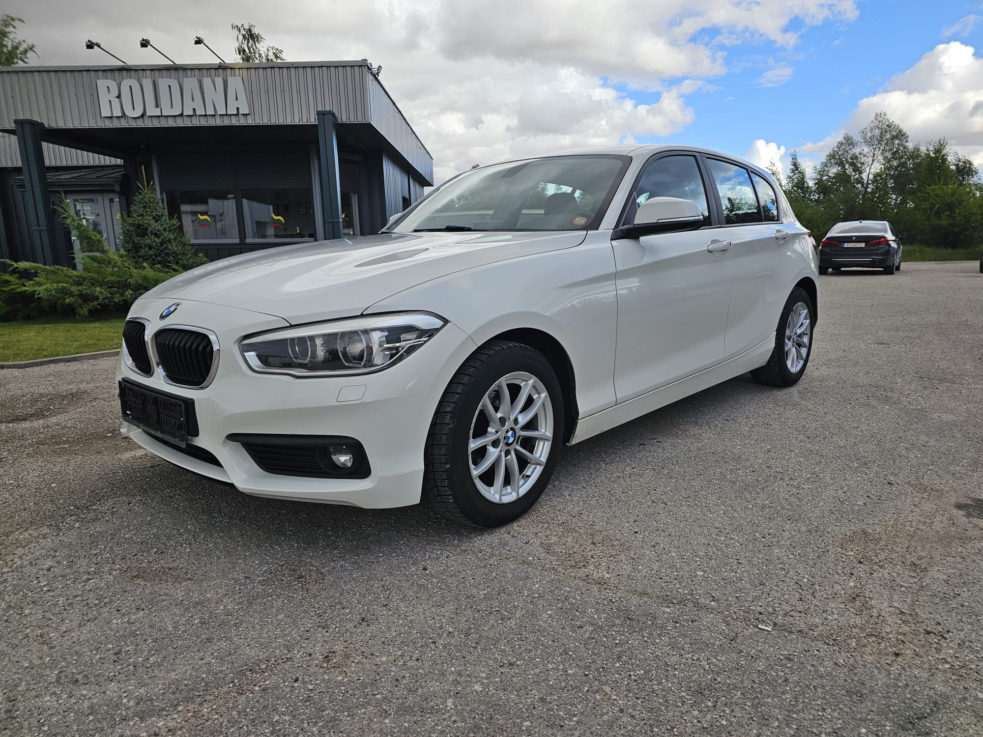BMW 118, 1.5 l., Хэтчбек, 2017-02/naudoti automobiliai/Roldana