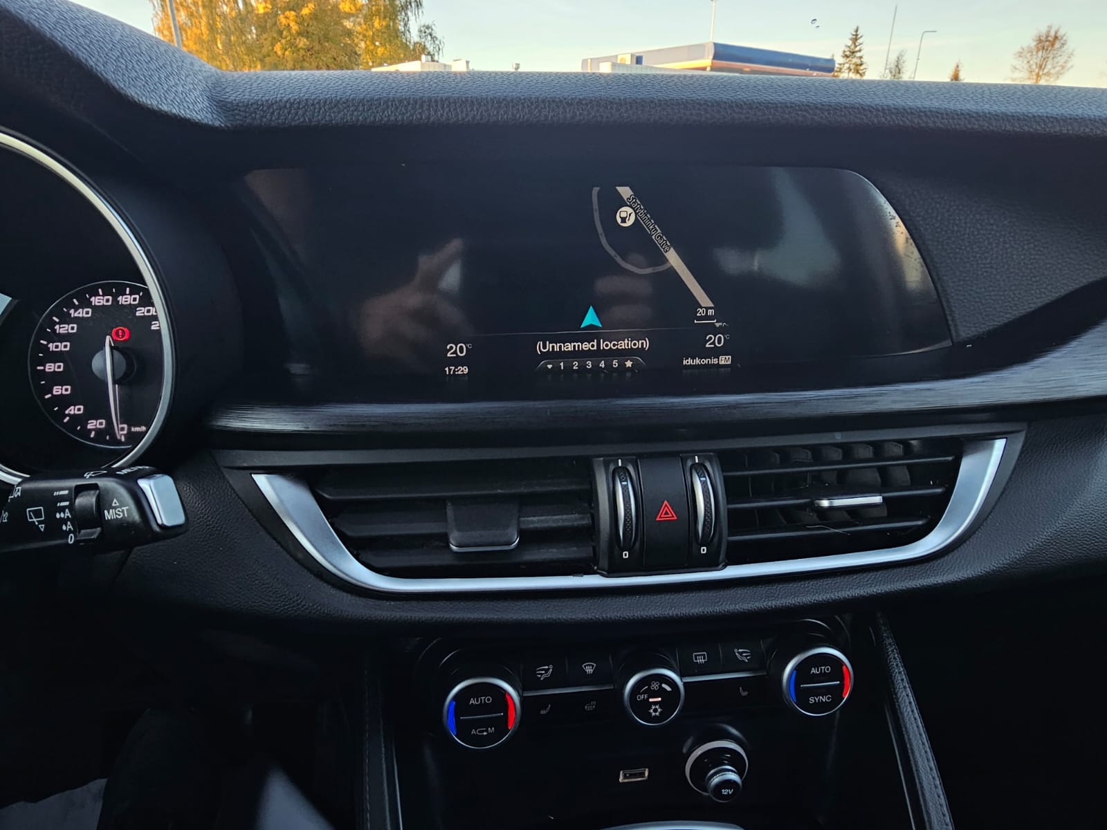 Alfa Romeo Stelvio, 2.1 l., visureigis / krosoveris, 2018-02/naudoti automobiliai/Roldana