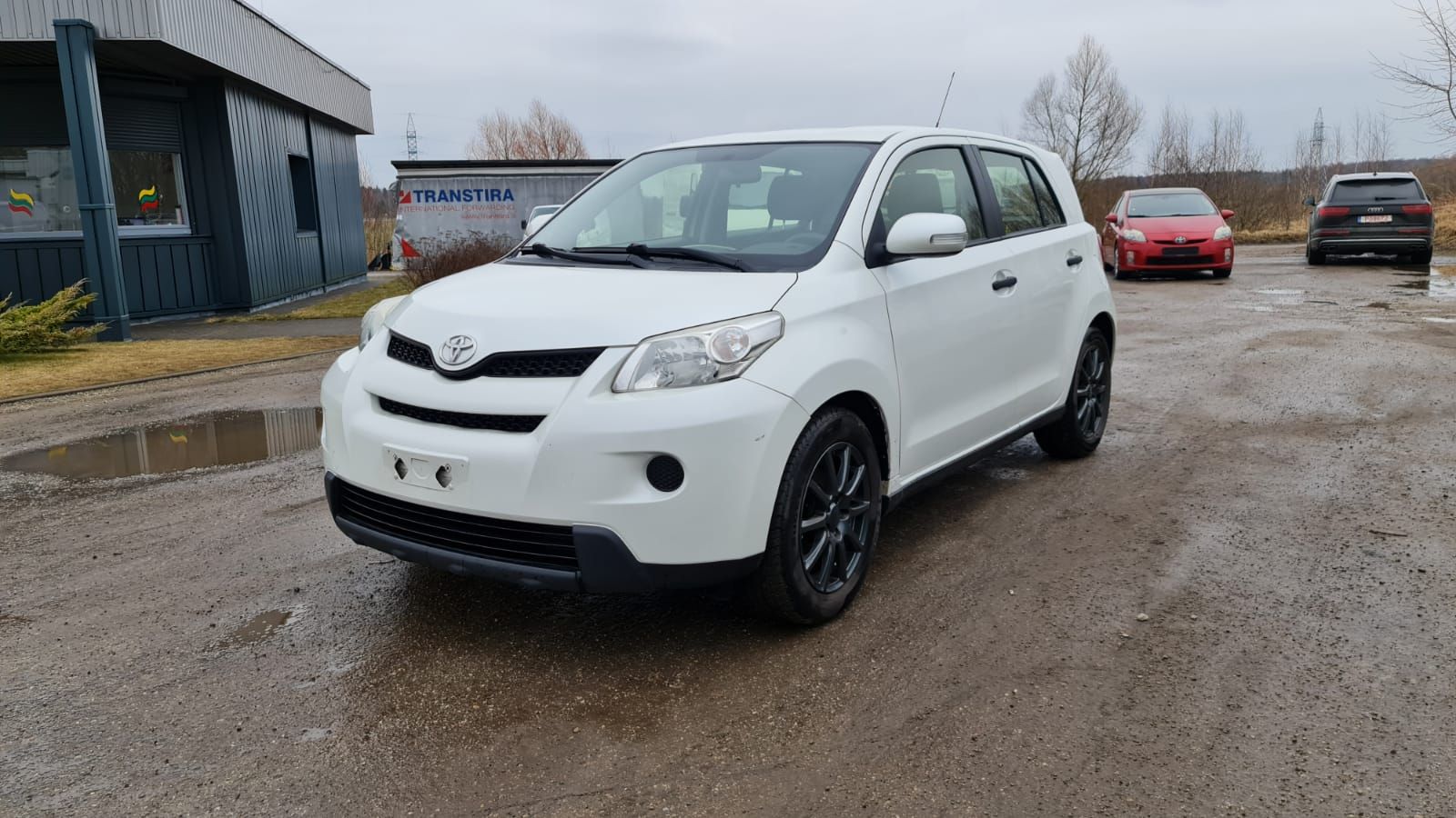 Toyota Urban Cruiser, 1.3 l., Хэтчбек, 2013