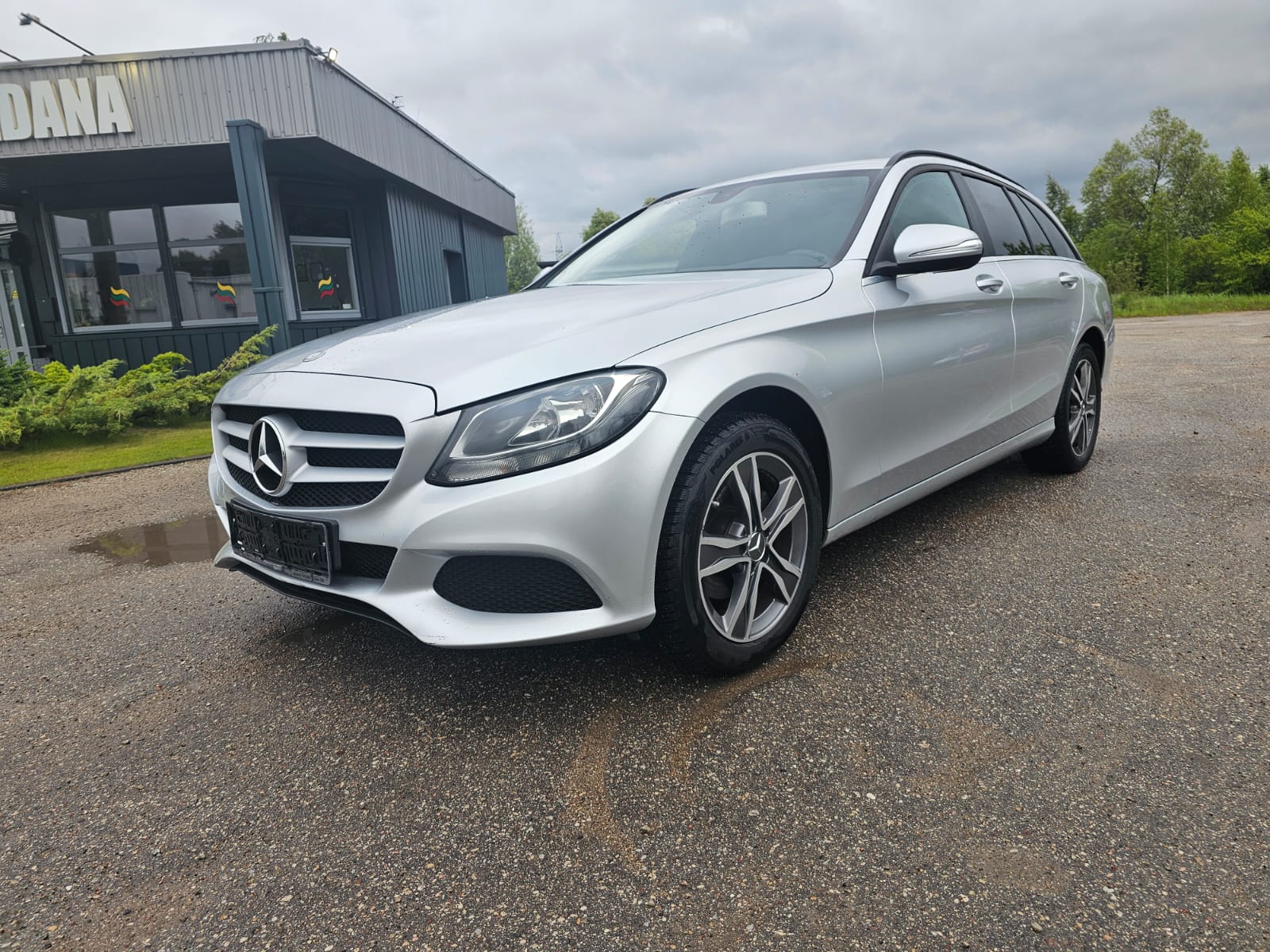 Mercedes-Benz C200, 1.6 l., universalas, 2015-04/naudoti automobiliai/Roldana