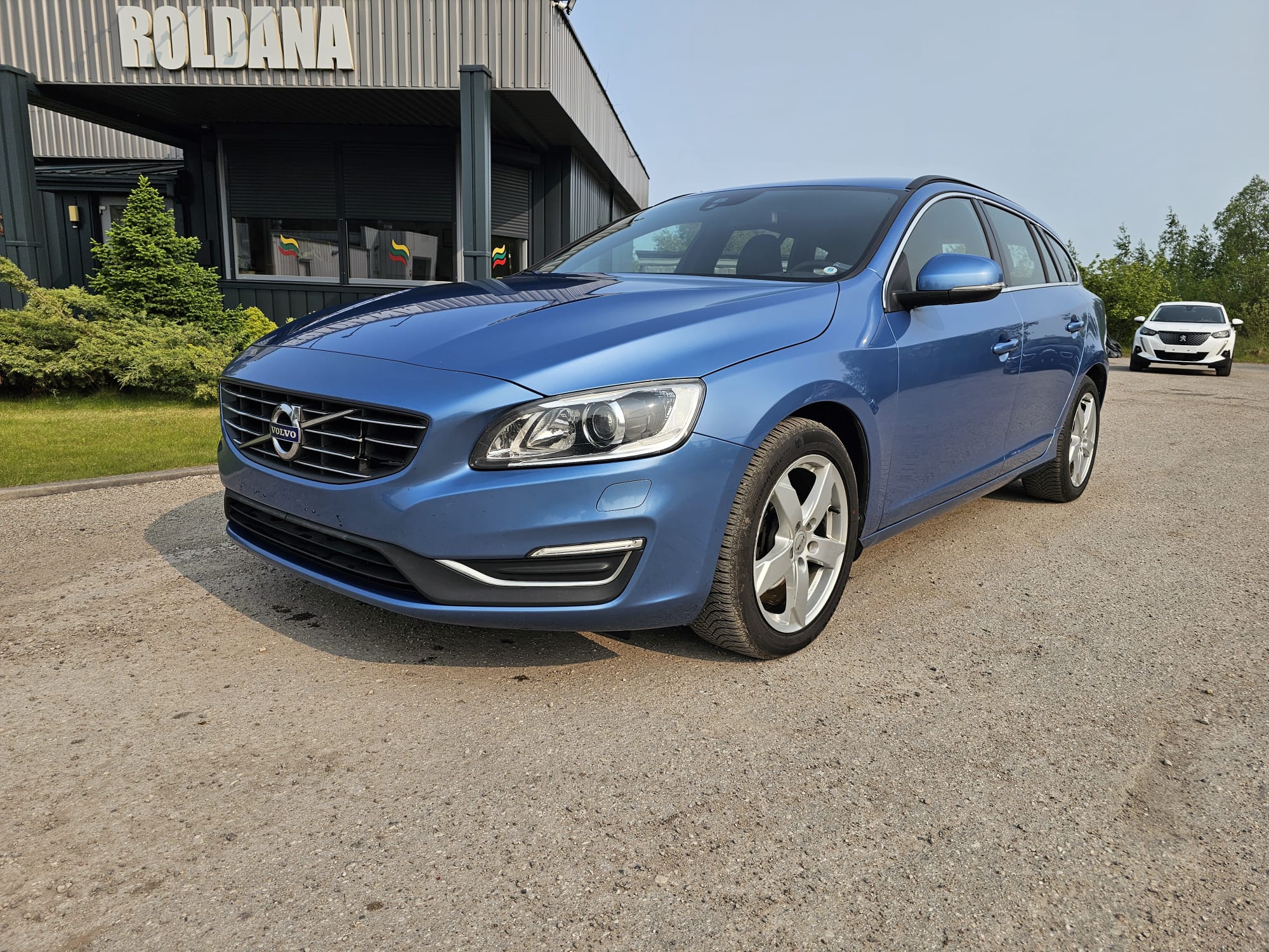 Volvo V60, 2.0 l., Универсал, 2016-01/naudoti automobiliai/Roldana