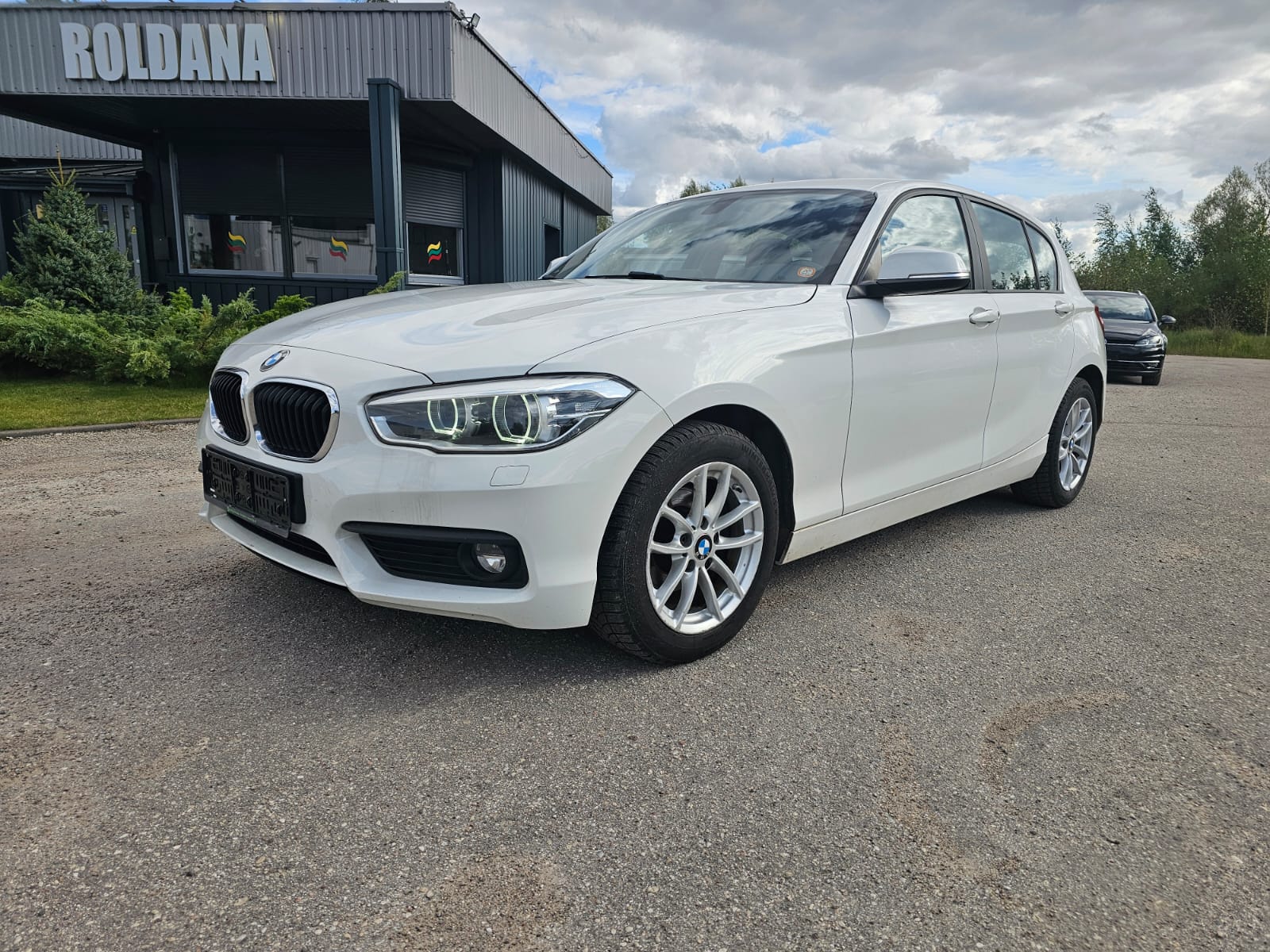 BMW 118, 1.5 l., Хэтчбек, 2017-02/naudoti automobiliai/Roldana