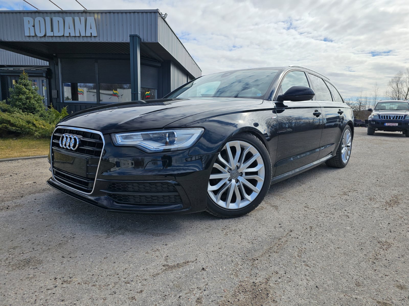 Audi A6, 2.0 l., universalas, 2014-11/naudoti automobiliai/Roldana