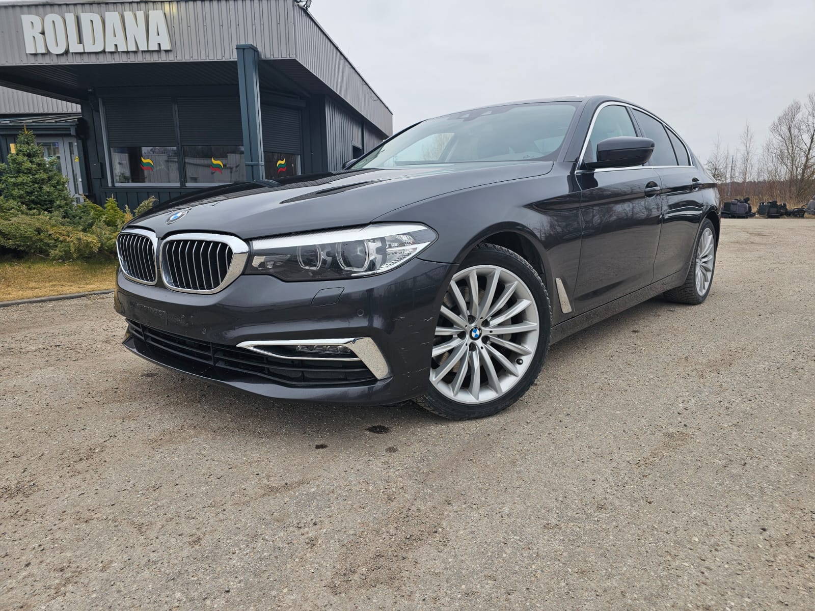 BMW 530, 3.0 l., sedanas, 2020-05/naudoti automobiliai/Roldana