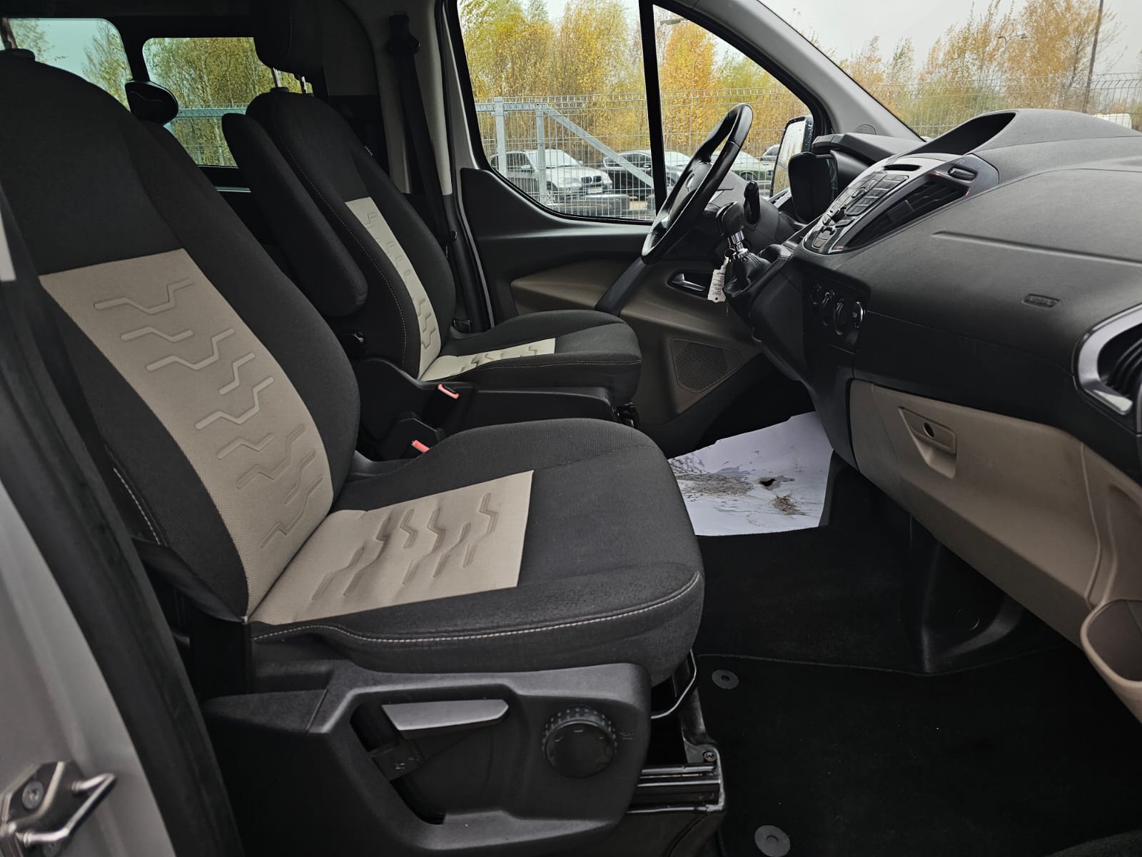Ford Tourneo Custom, 2.0 l., keleivinis mikroautobusas, 2016-09/naudoti automobiliai/Roldana