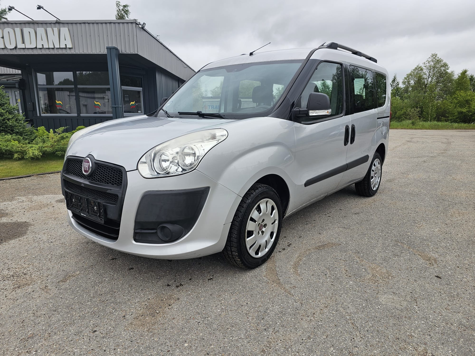 Fiat Doblo, 1.4 l., mpv / minivan, 2011-03/naudoti automobiliai/Roldana