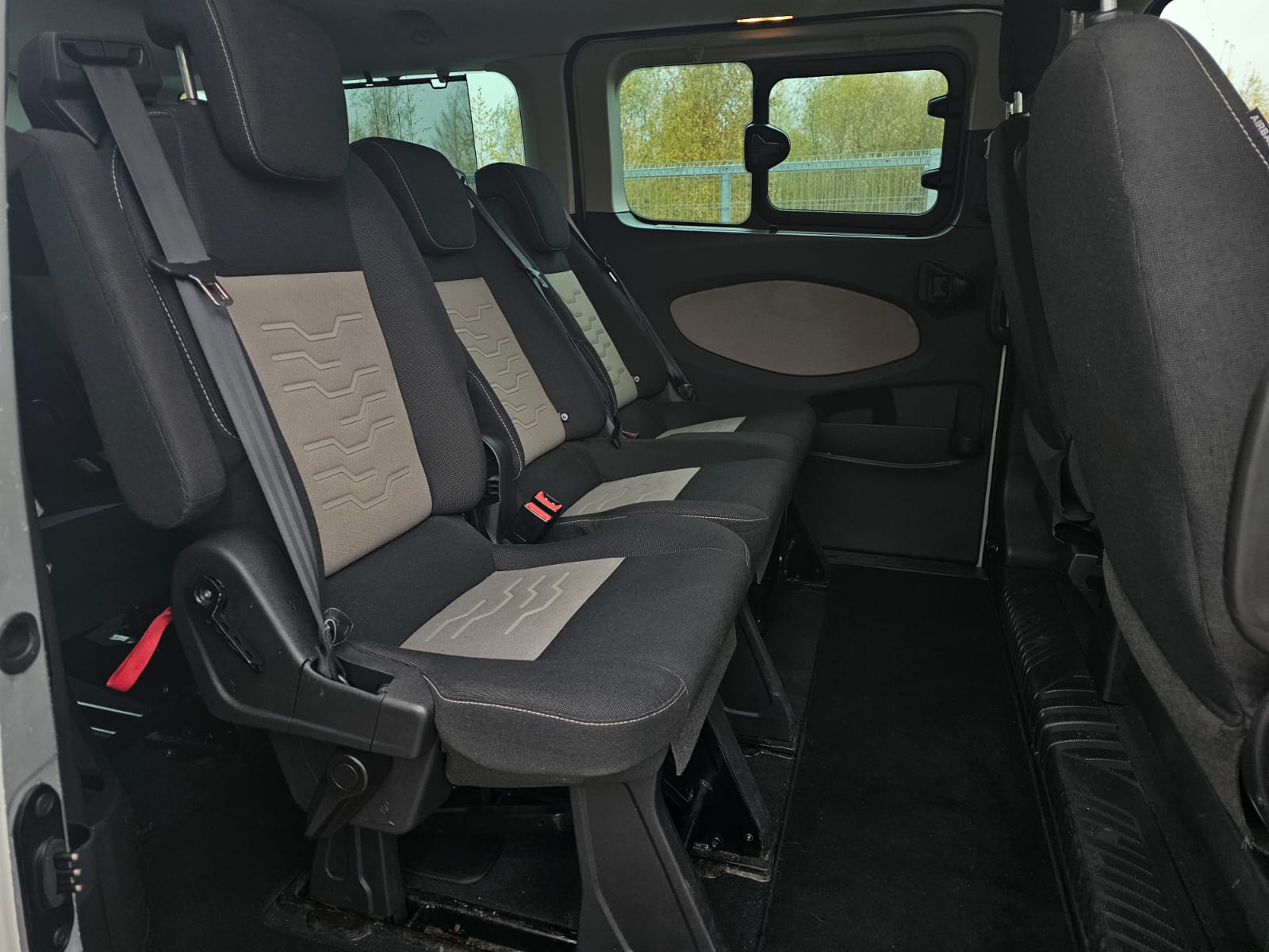 Ford Tourneo Custom, 2.0 l., keleivinis mikroautobusas, 2016-09/naudoti automobiliai/Roldana