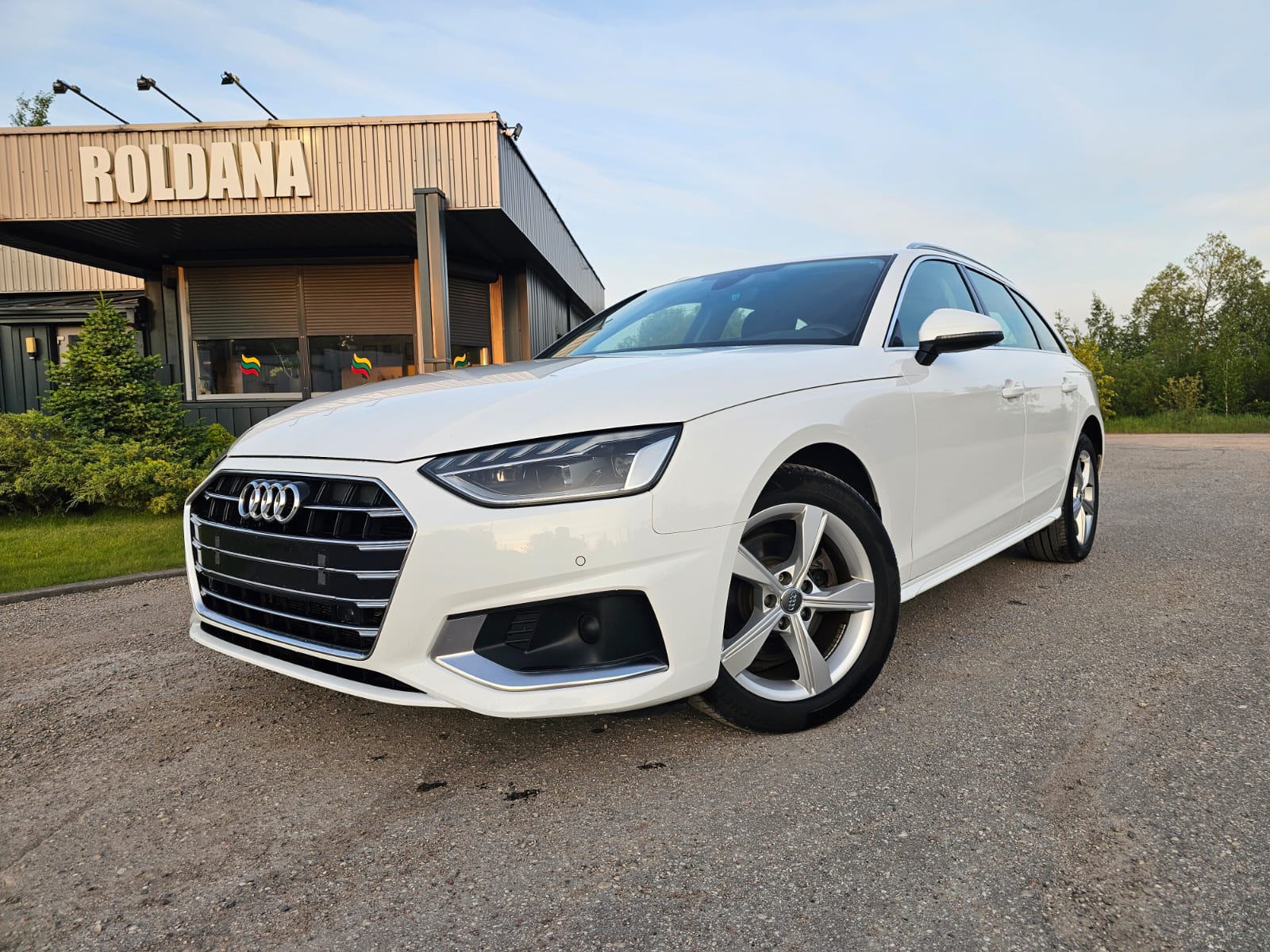Audi A4, 2.0 l., wagon, 2020-01/naudoti automobiliai/Roldana