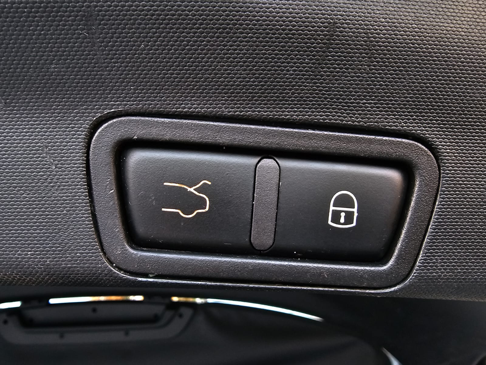 Alfa Romeo Stelvio, 2.1 l., visureigis / krosoveris, 2018-02/naudoti automobiliai/Roldana
