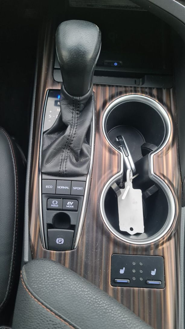 Toyota Camry, 2.5 l., sedanas, 2019