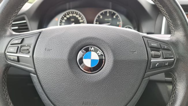 BMW 530, 3.0 l., universalas, 2014