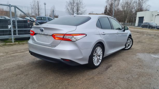 Toyota Camry, 2.5 l., sedanas, 2019