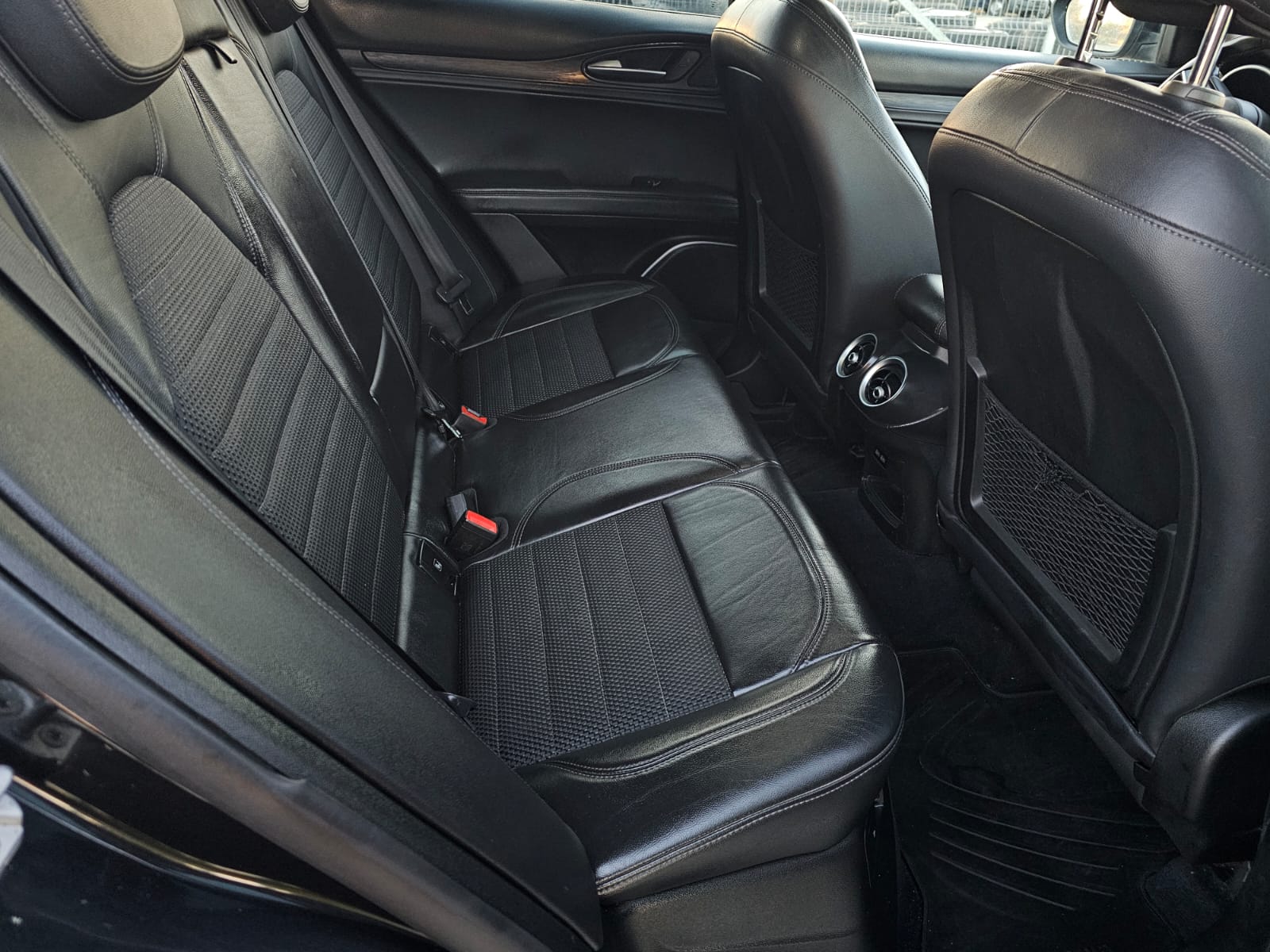 Alfa Romeo Stelvio, 2.1 l., visureigis / krosoveris, 2018-02/naudoti automobiliai/Roldana