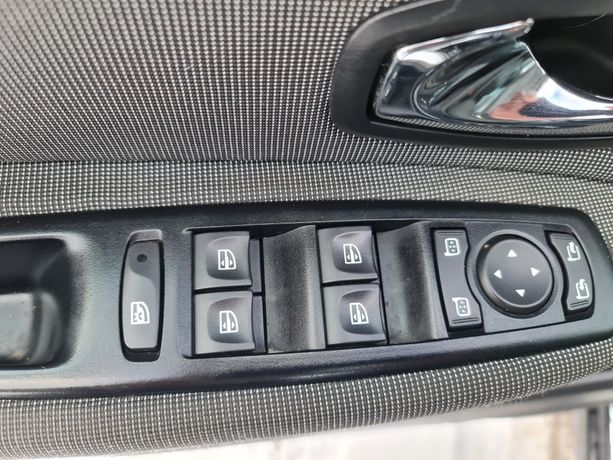 Renault Grand Scenic, 1.5 l., vienatūris, 2011