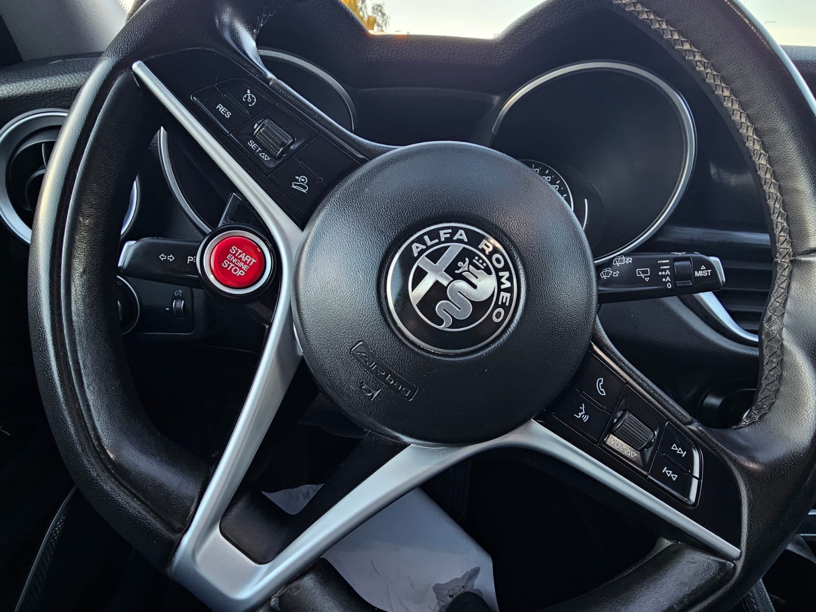 Alfa Romeo Stelvio, 2.1 l., visureigis / krosoveris, 2018-02/naudoti automobiliai/Roldana
