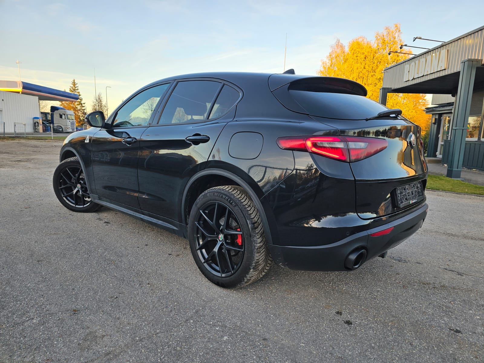 Alfa Romeo Stelvio, 2.1 l., visureigis / krosoveris, 2018-02/naudoti automobiliai/Roldana