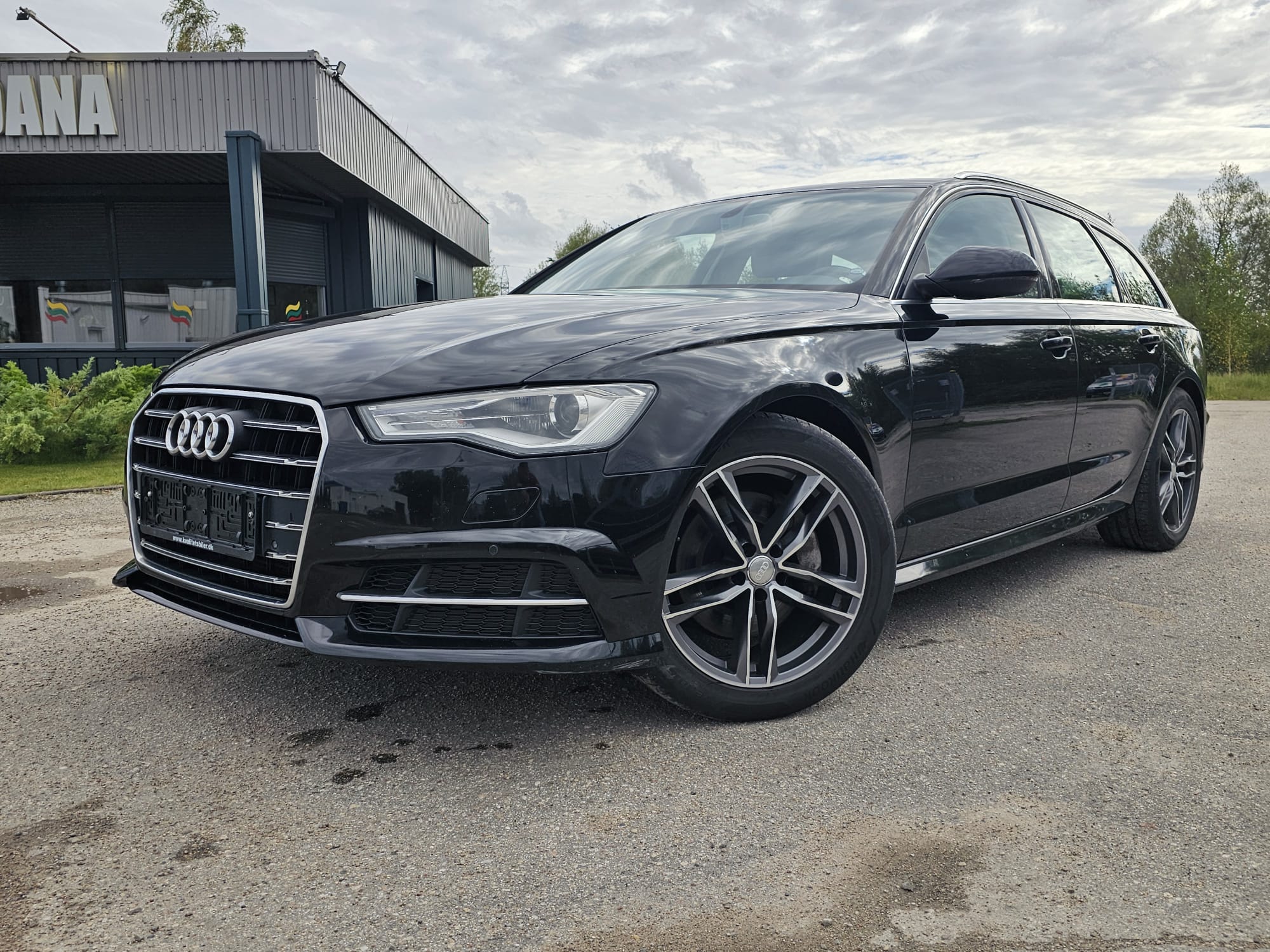 Audi A6, 3.0 l., universalas, 2016-07/naudoti automobiliai/Roldana