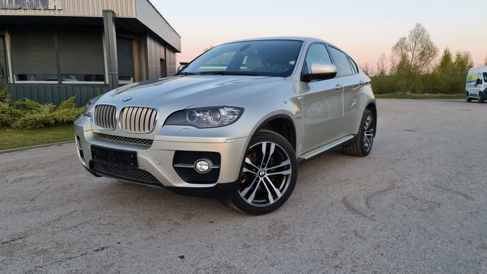 BMW X6, 3.0 l., visureigis, 2009/naudoti automobiliai/Roldana